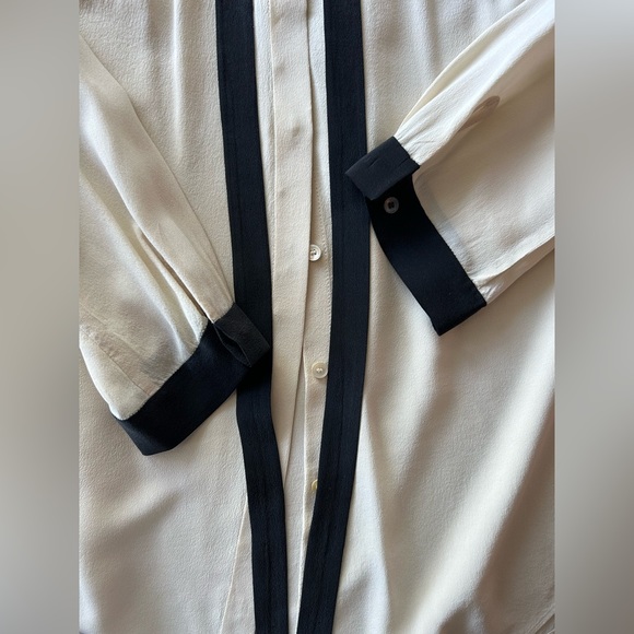 Aritzia | t. babaton silk blouse - Picture 4 of 6